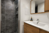 _lv_images__lot_0060511461_08_12423984