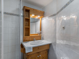 _lv_images__lot_0074061392_05_12761974