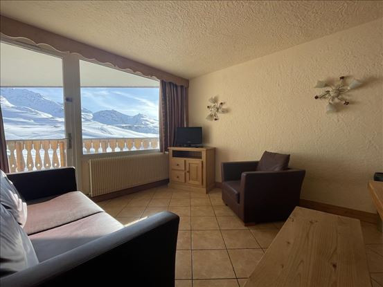 854e83c9-a025-44c0-9343-04721dfb5b80-16809439