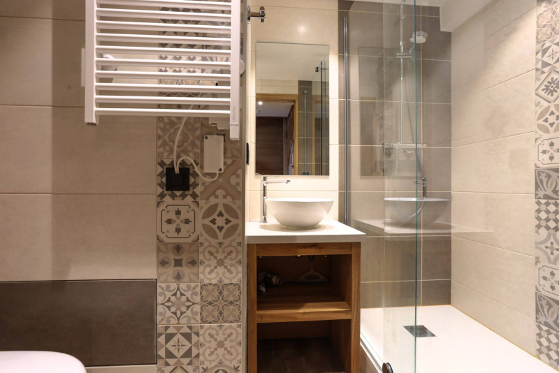 _clients_227360001_photos_16n_15784222