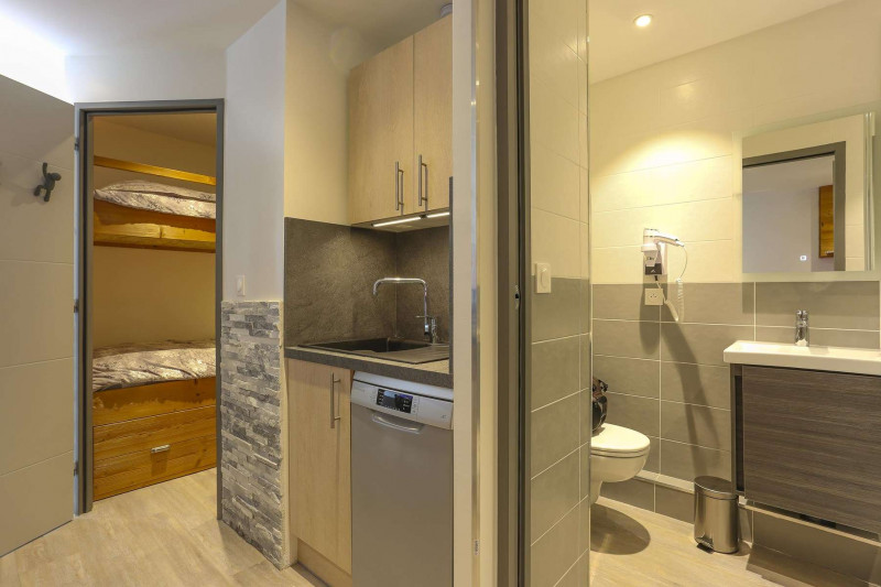 _clients_227360001_photos_17c_16725828 _clients_227360001_photos_17c_16725828