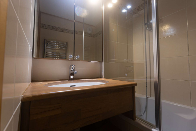 _clients_227360001_photos_39k_14037615