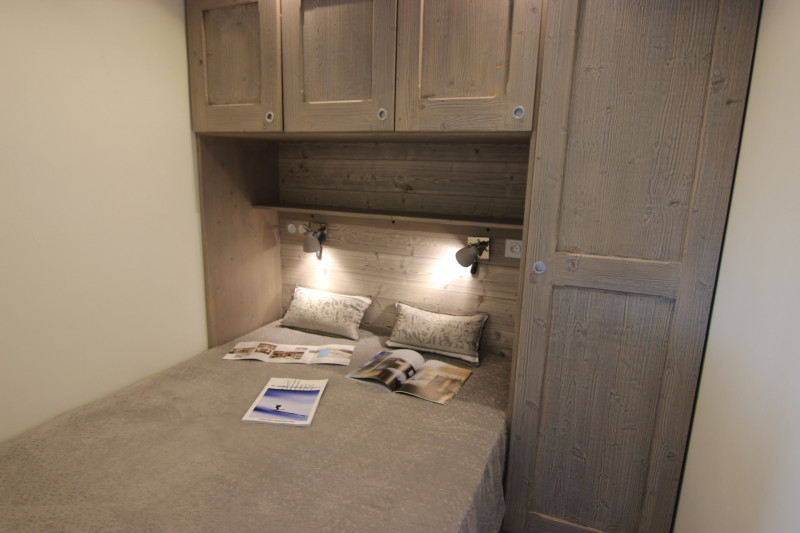 _lv_images__lot_0000041102_09_17454330 _lv_images__lot_0000041102_09_17454330