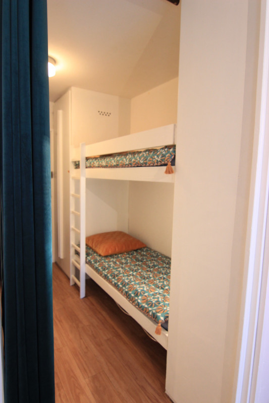 _lv_images__lot_0000080302_04_15786677 _lv_images__lot_0000080302_04_15786677