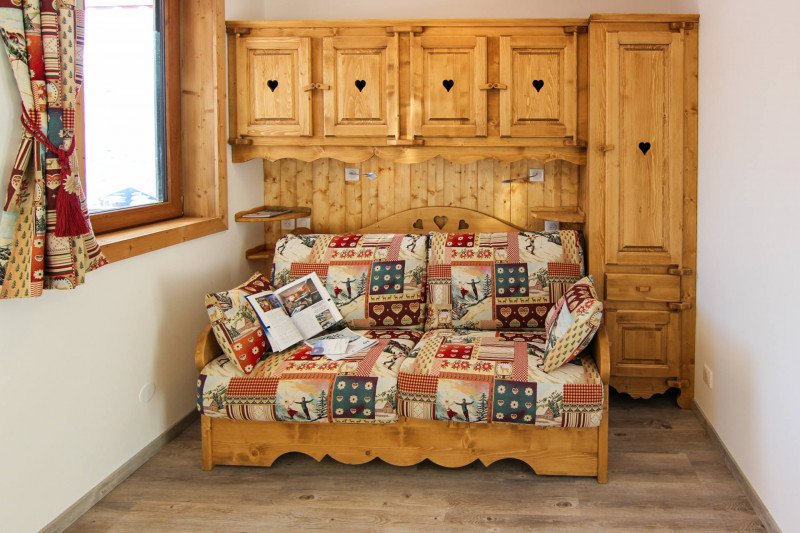 _lv_images__lot_0000140006_02_15800483 _lv_images__lot_0000140006_02_15800483