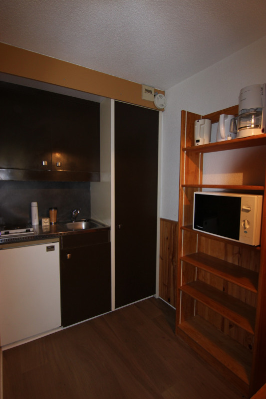 _lv_images__lot_0000200145_03_17020327