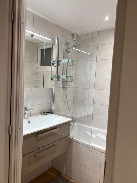 _lv_images__lot_0000250076_03_17148737