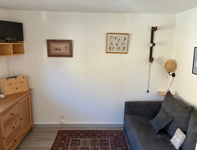 _lv_images__lot_0000480020_02_16878472