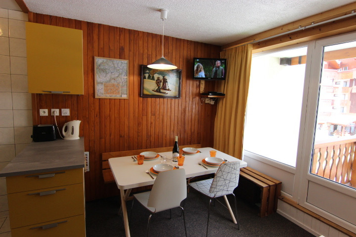 _lv_images__lot_0000480047_02_15906338