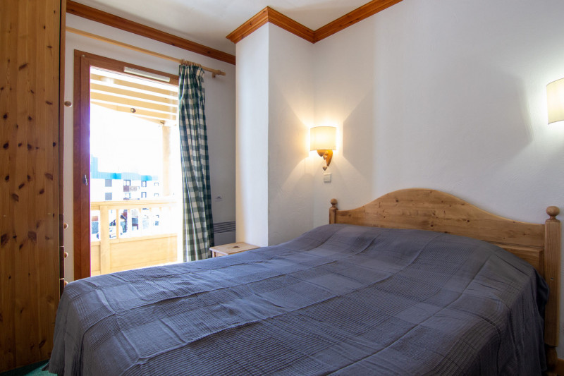 _lv_images__lot_0000480061_04_16563736