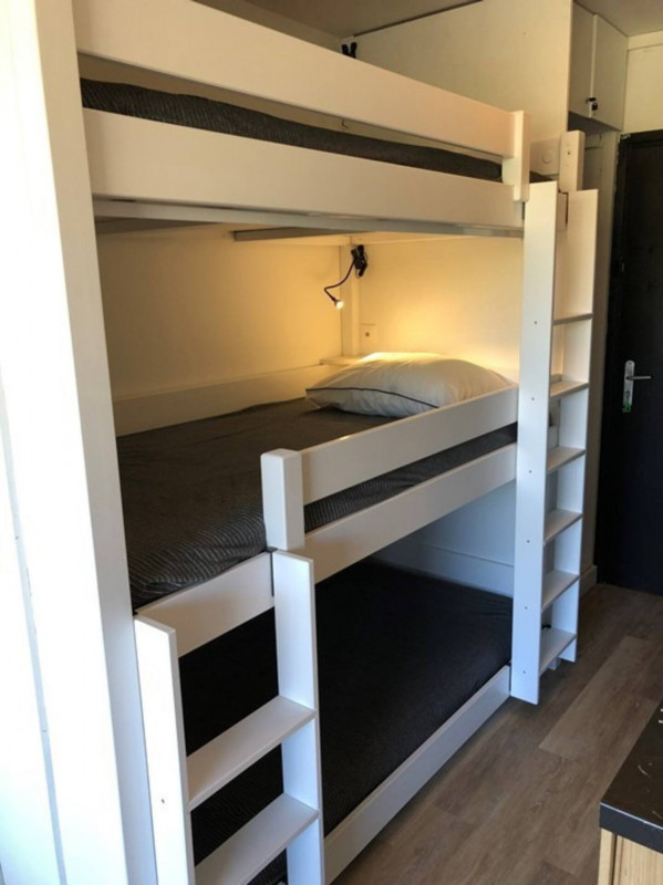 _lv_images__lot_0000480079_06_15622714