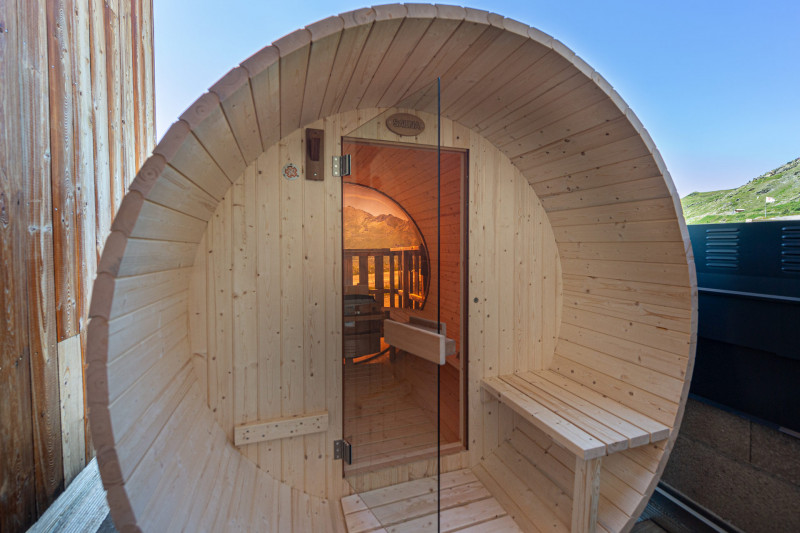 _lv_images__lot_0060511337_14_15878200