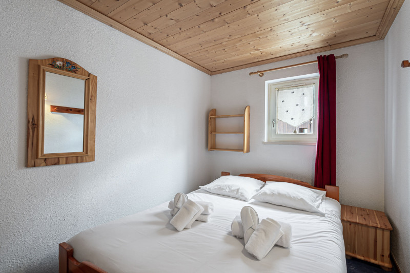 _lv_images__lot_0074061393_08_12992041