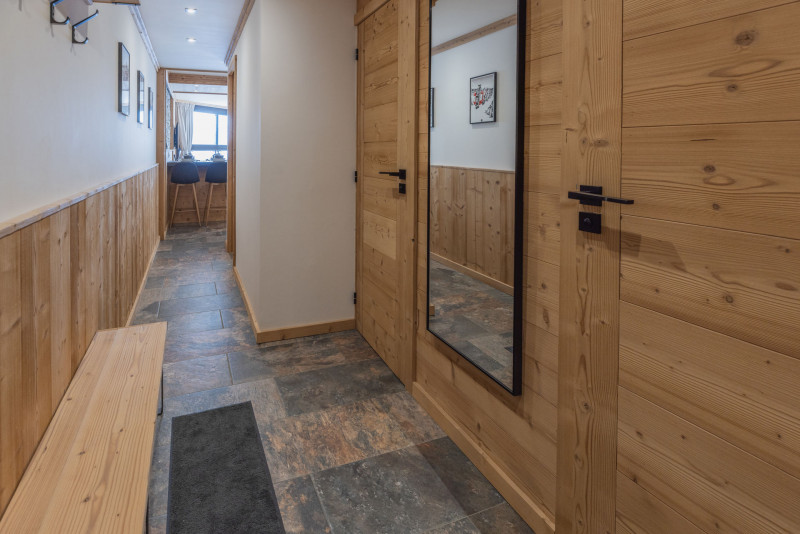 _lv_images__lot_0075553539_12_17493461