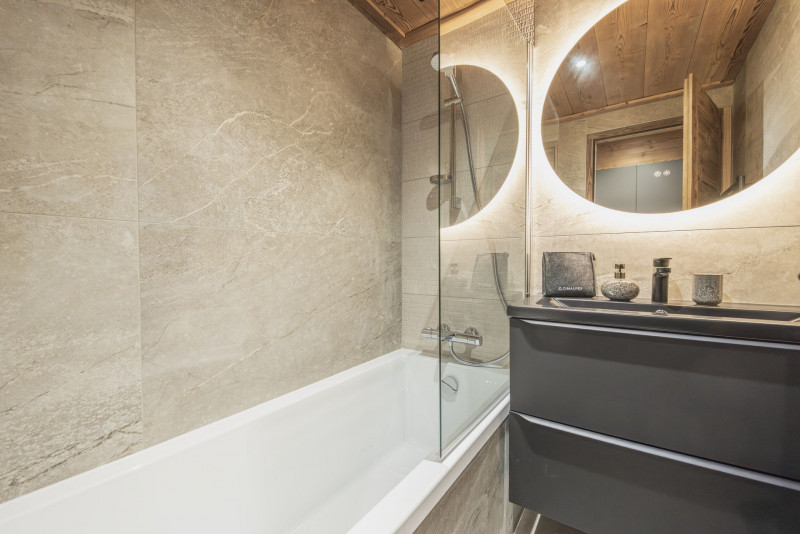 _lv_images__lot_0075554169_08_15952151