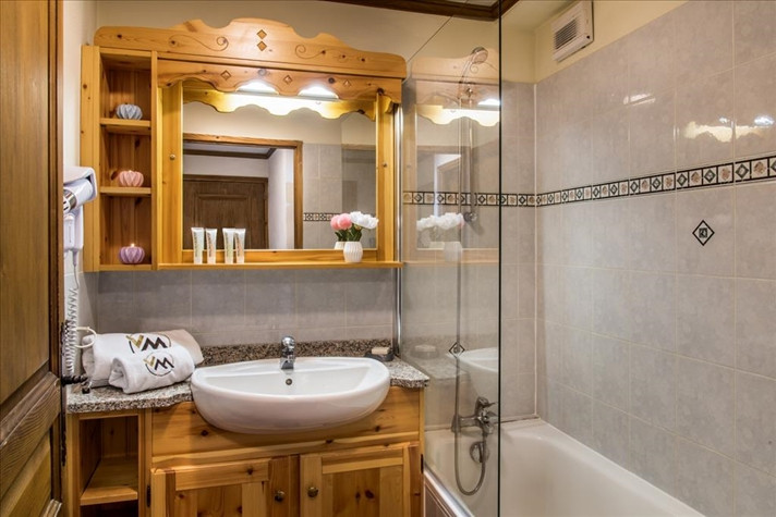 RESIDENCE VILLAGE MONTANA SOLEIL****